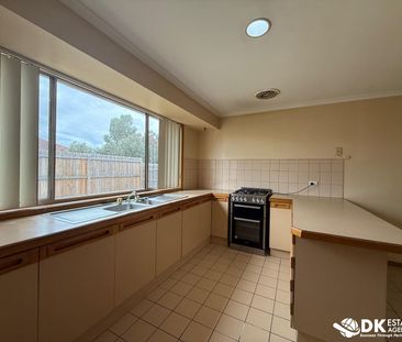 Comfort, Style & Location - Photo 6