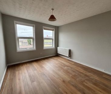 15B North Street, Carrickfergus, BT38 7AQ - Photo 3