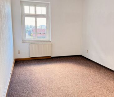 Direkt im Zentrum von Annaberg wohnen – 2-Raum-Wohnung mit Gartennu... - Photo 2