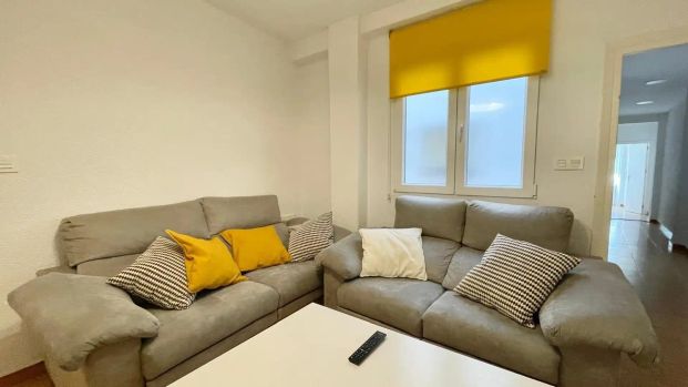 Piso de alquiler en Calle Emperatriz Eugenia, Camino de Ronda - Foto 1