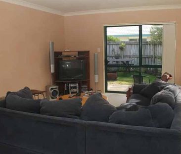 Family Home - Photo 2