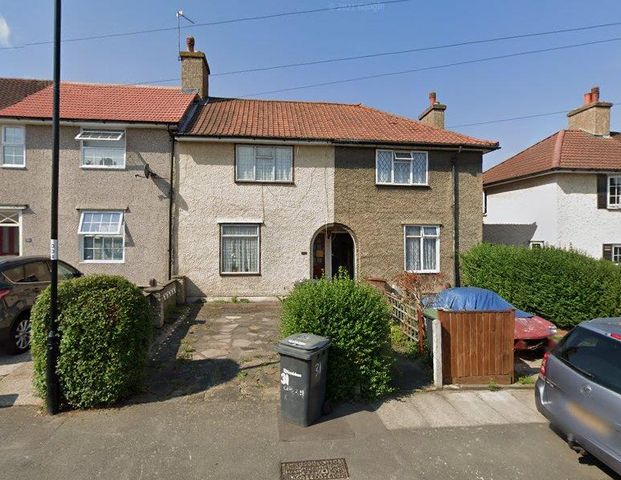 Camlan Road, Bromley BR1, London - Photo 1