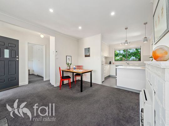 Spacious, Stylish & Perfectly Located Fully-Furnished Unit - Photo 1