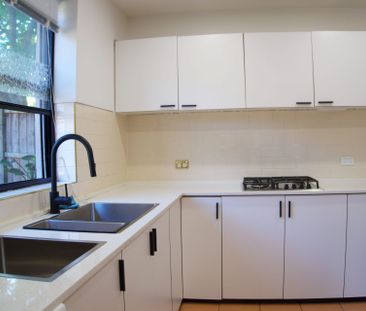 Frenchs Forest, 23a Cannons Parade - Photo 4