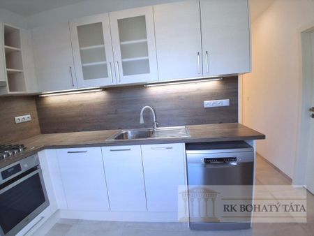 Pronájem bytu 2+1 50 m2 - Fotografie 4
