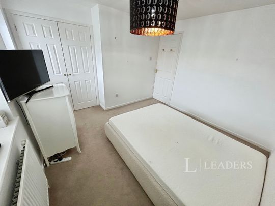 2 bedroom end of terrace to rent Mallard Court, PE9 - Photo 1