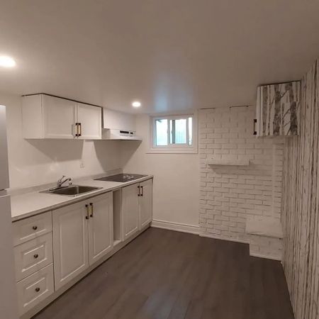 For Lease - 432 Bloor Street, Oshawa, Ontario - Photo 4