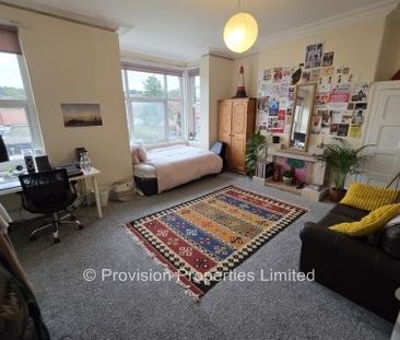 8 Bedroom House Brudenell Road - Photo 3