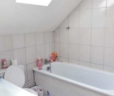 Location Appartement P2 Avec place de parking Sens - Photo 5