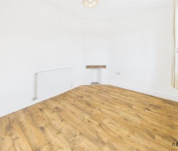3 bedroom cottage to rent - Photo 3