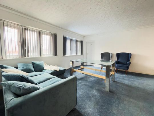 1 bedroom in a house share to rent - Photo 1