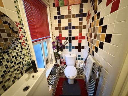 Malmesbury Park Road, Bournemouth, - Photo 2