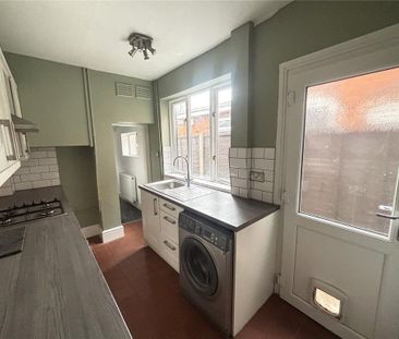 2 bedroom terraced house to rent - Photo 3