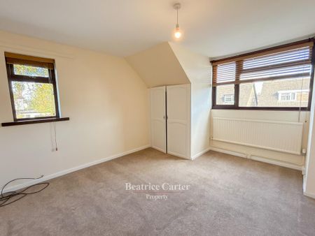 3 bedroom chalet to rent - Photo 2