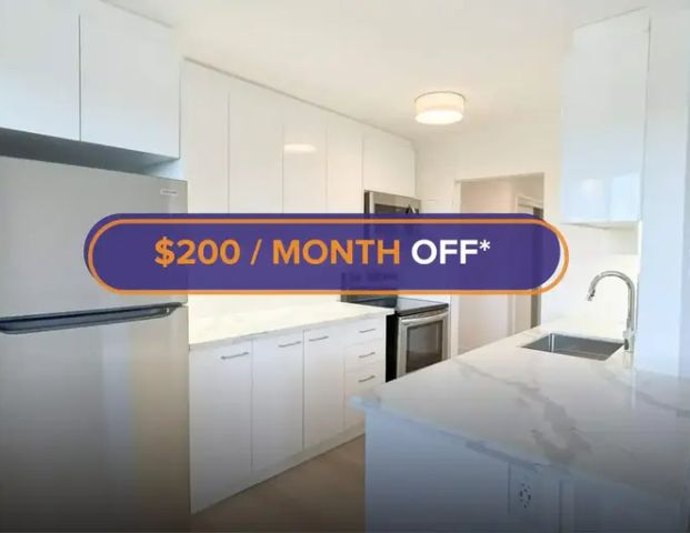 700 Ross | 700 Ross Street, Burlington - Photo 1