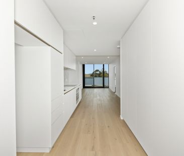 Brand New Living at "The Shard" - Modern Style and Ultimate Conveni... - Photo 4