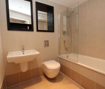 Crozier House, Leeds City Centre, LS10 1LQ - Photo 4