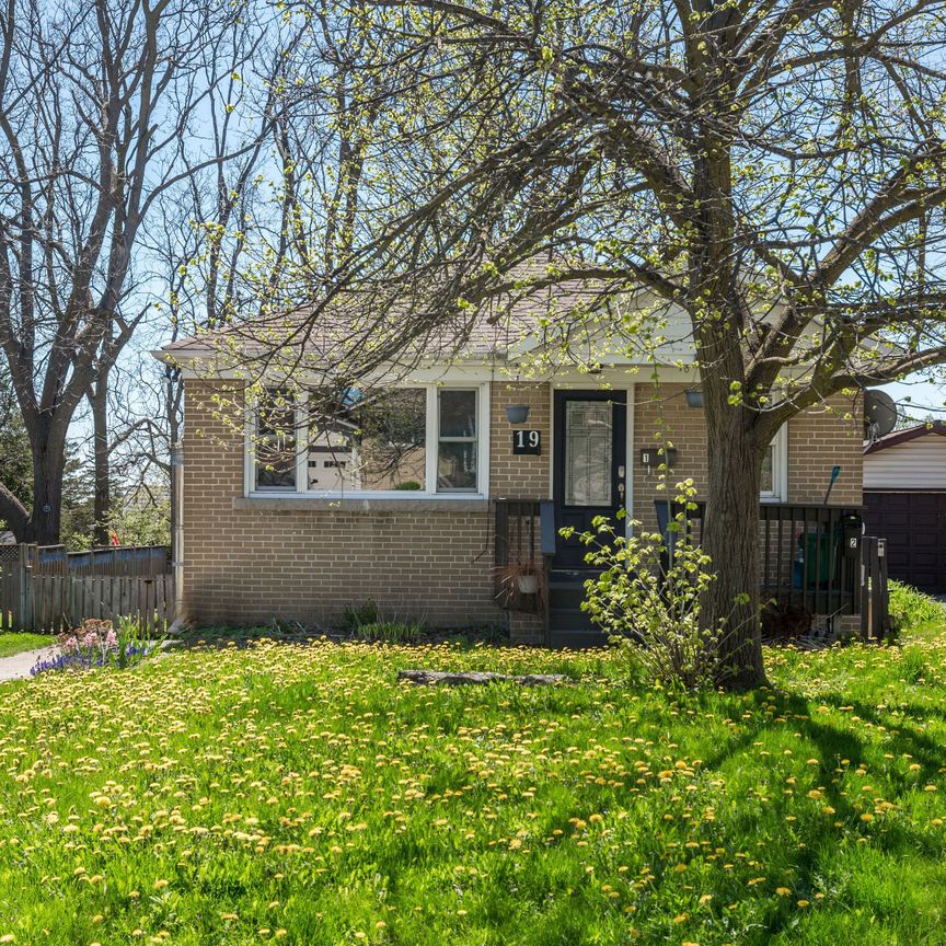 For Lease - 19 Agnes Street Unit# Basement, Barrie, Ontario - Photo 1