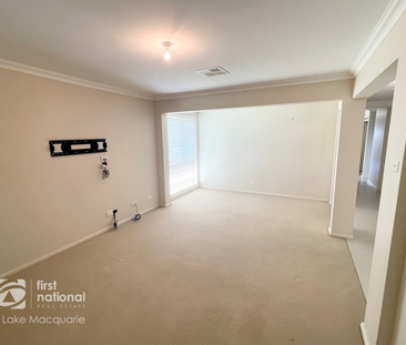 15 Graysynd Circuit, Cameron Park NSW 2285 - House For Rent | Domain - Photo 3