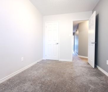 For Lease - 4600 Kimbermount Avenue Unit# 40, Mississauga, Ontario - Photo 3