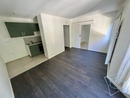 Appartement Voisins 2 pièce(s) 32.79m² - Photo 3