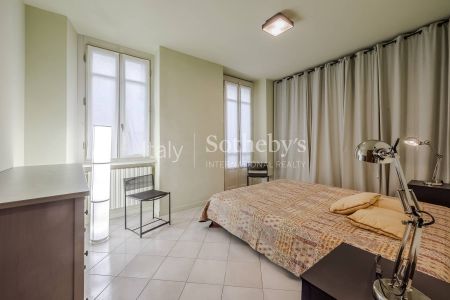 Apartment in the heart of the historic center of Arona - Photo 5