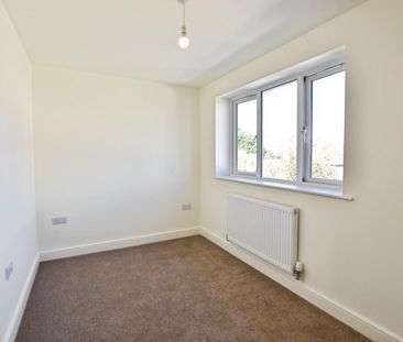 3 bedroom House To Let - Photo 6