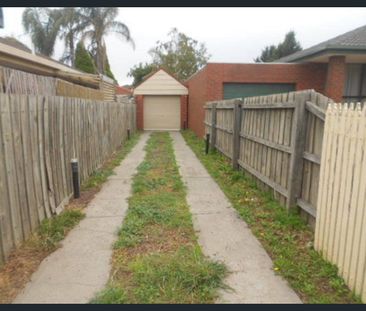 SECURE AND PRIVATE - Photo 5