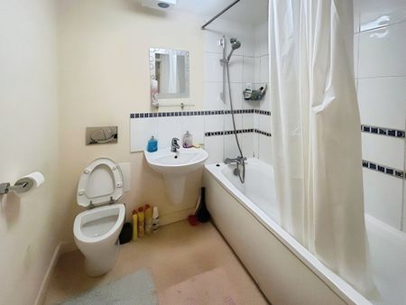2 bedroom flat to rent Bramford Road, IP1 - Photo 3