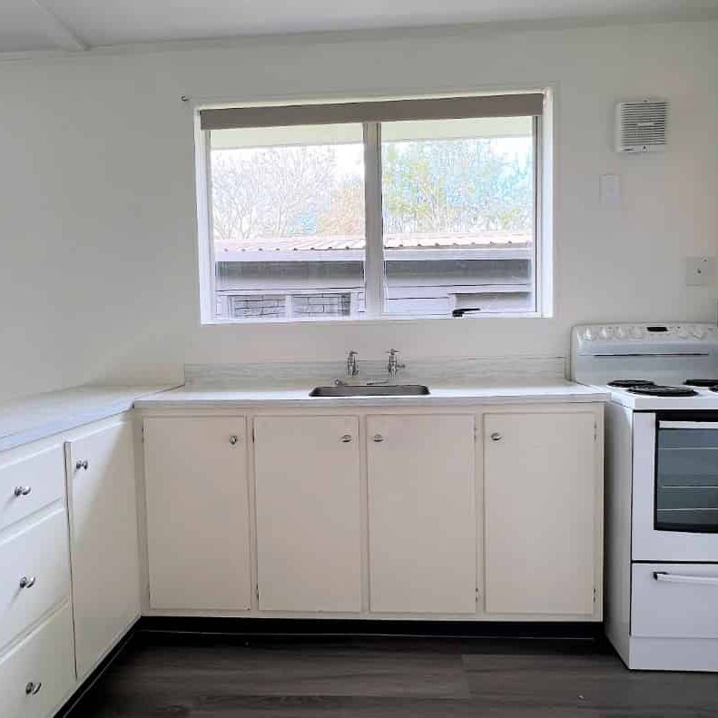 Humble Dinsdale Abode - Photo 1