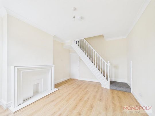 2 bedroom terraced house to rent - Photo 1