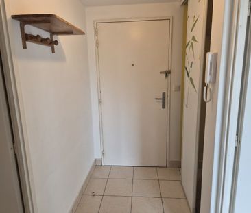 Location Appartement 65m² VALENCIENNES 59300 - Photo 6