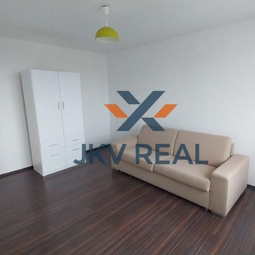 Na prenájom 1-izbový byt po rekonštrukcii - Photo 1