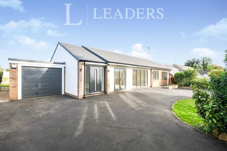 4 bedroom bungalow to rent - Photo 2