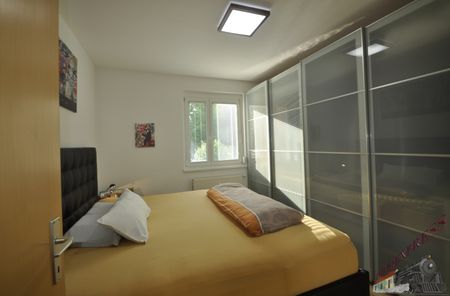 Luxuriös ausgestattete Niedrigenergiewohnung mit Loggia nähe dem EKZ Traisenpark - Photo 4
