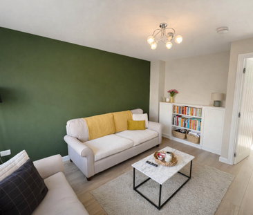 St. Peters Walk, Widnes, Cheshire, WA8 - Photo 2