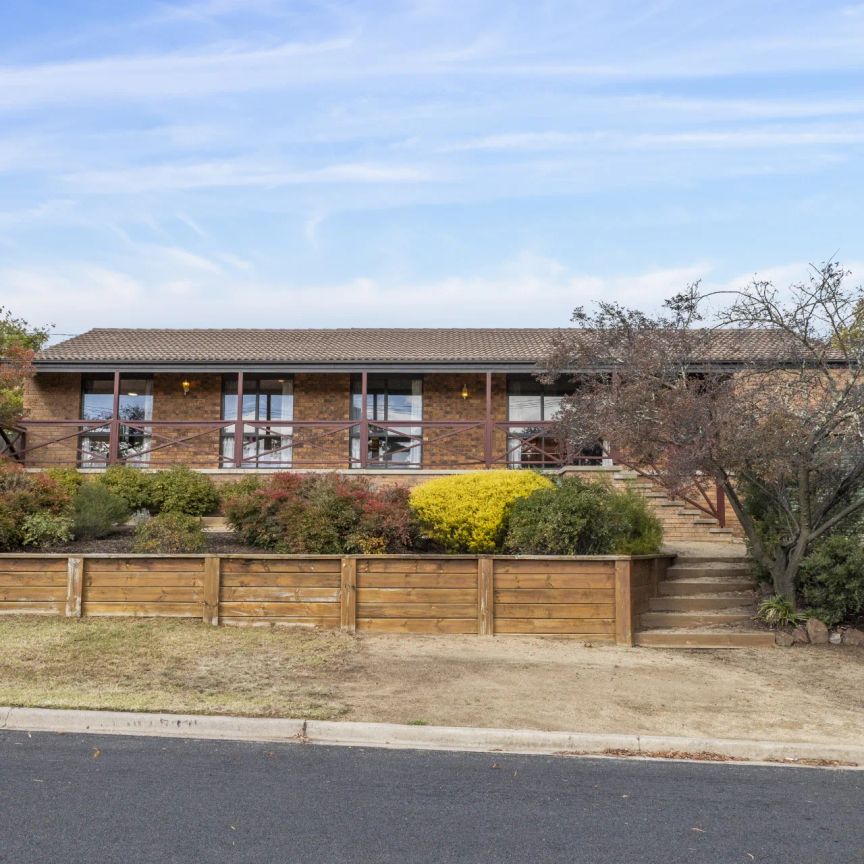 A True Queanbeyan Gem - Photo 1