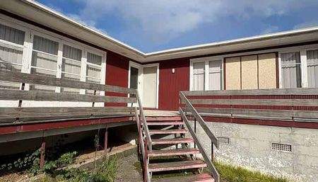 For Rent: Spacious 3-Bedroom Home in Sought-After - Photo 4