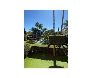 Luxury Semidetached House for rent in Marbella, Spain - Photo 5