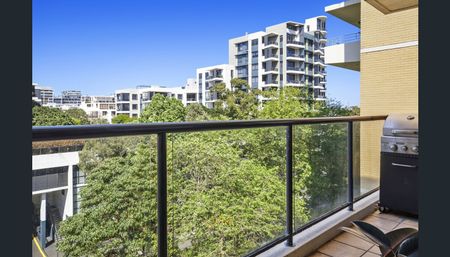 Beautiful 2 Bedroom Apartment in the Heart of Redfern - Photo 5