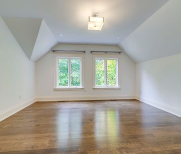 For Lease - 1031 Lakeshore Road, Oakville, Ontario - Photo 6