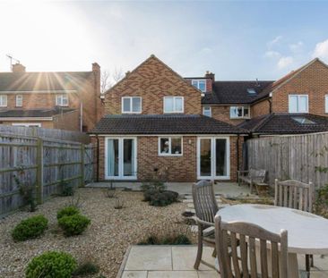 3 bedroom apartment to rent - Photo 2