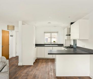 Semi-detached house to rent on - Photo 5