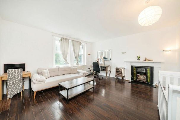 Leopold Road, Ealing, W5 - Photo 1