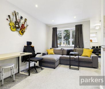 2 bedroom end of terrace house to rent - Photo 1