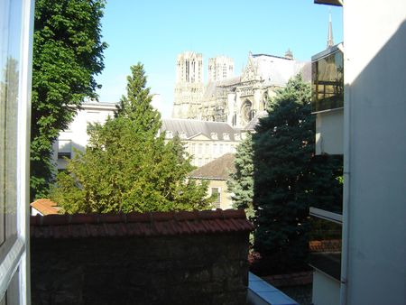 Location Appartement 4 pièces 94m² REIMS 51100 - Photo 5