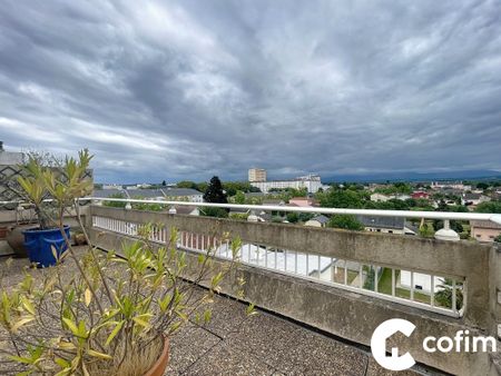 Location Appartement 3 pièces 76m² TARBES 65000 - Photo 5
