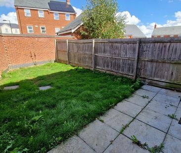 3 bedroom semi-detached house to rent - Photo 4