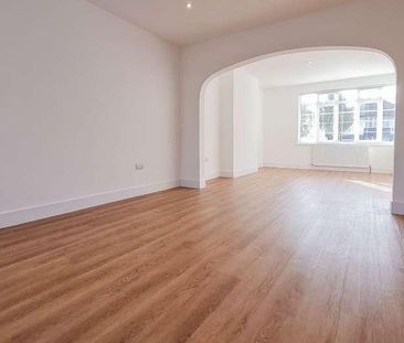 Orchard Drive, Edgware, HA8 - Photo 2