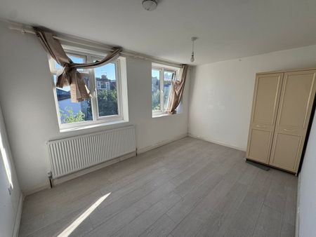 5 Bed Flat, Churchfield Road, W3 - Photo 3